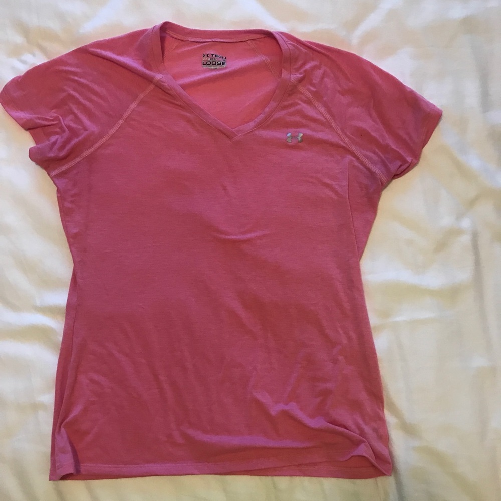 Short sleeve under Armour shirt